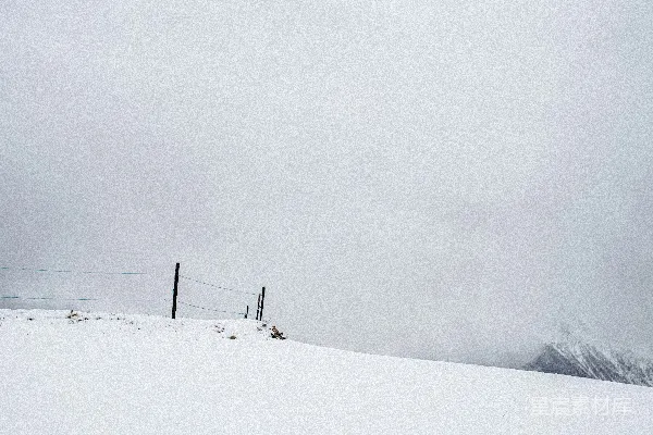 高清摄影 雪景中的围栏