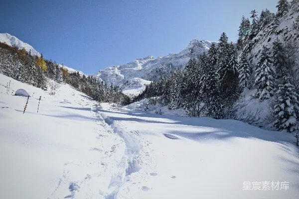 高清摄影 雪后的宁静山谷
