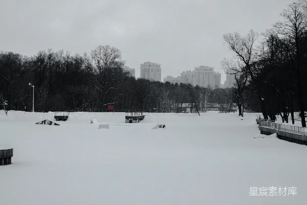 高清摄影 雪后的城市公园