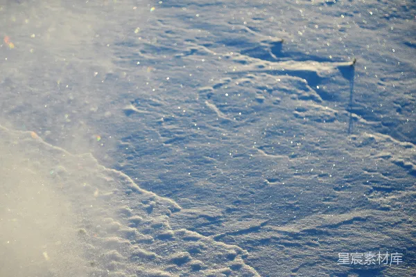 高清摄影 阳光下的雪地
