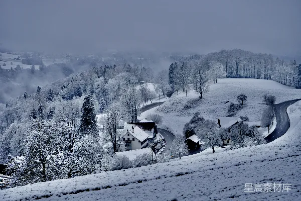 高清摄影 冬日雪景中的宁静小屋