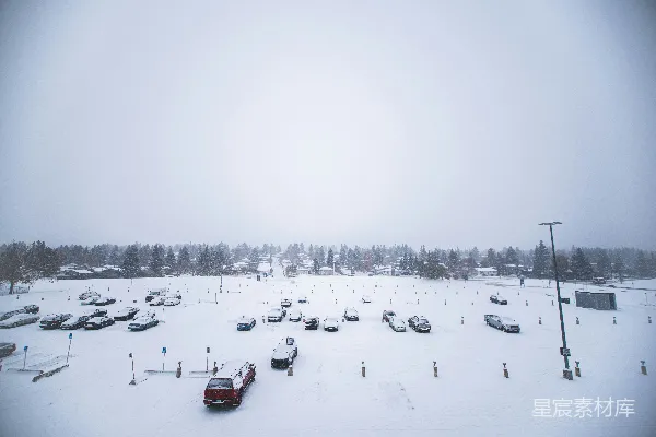 高清摄影 雪中停车场