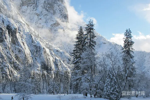 高清摄影 冬日雪景中的宁静山谷