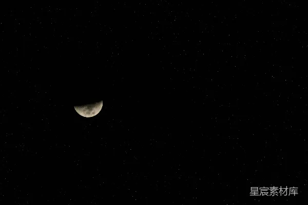 高清摄影 夜空中的新月