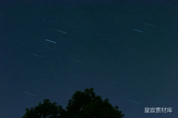 高清摄影 夜空中的流星雨
