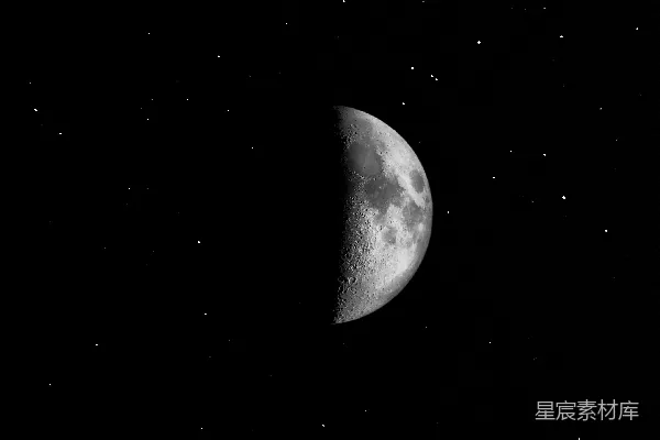 高清摄影 月半夜空下的静谧之美