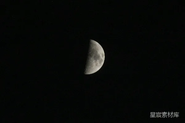 高清摄影 夜空中的新月
