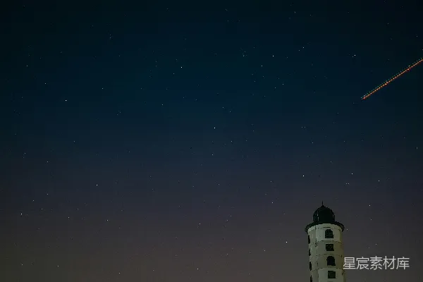 高清摄影 夜空下的灯塔