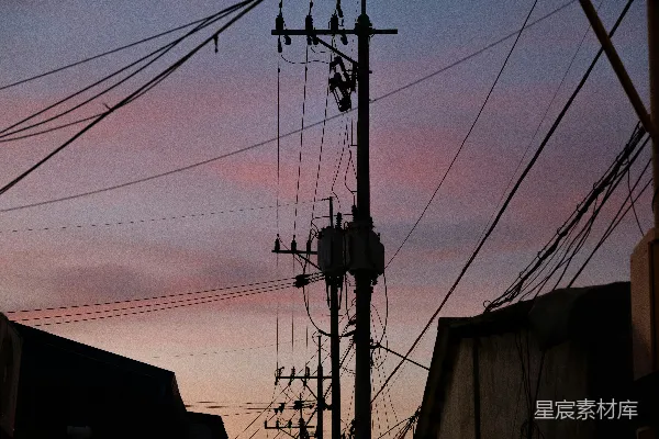 高清摄影 夕阳下的电线杆