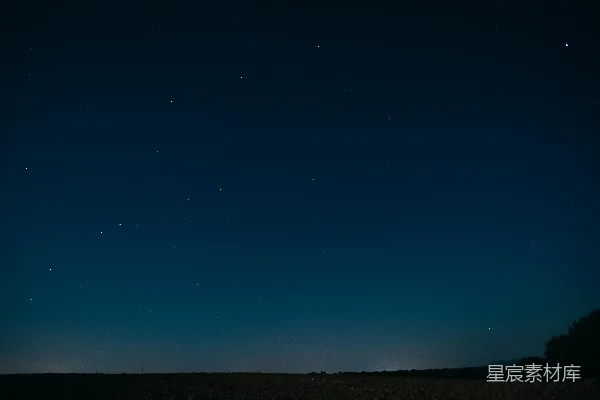 高清摄影 星空下的宁静田野