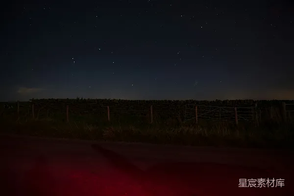 高清摄影 夜空下的石墙