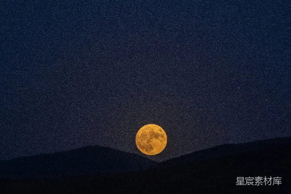 高清摄影 夜幕下的满月