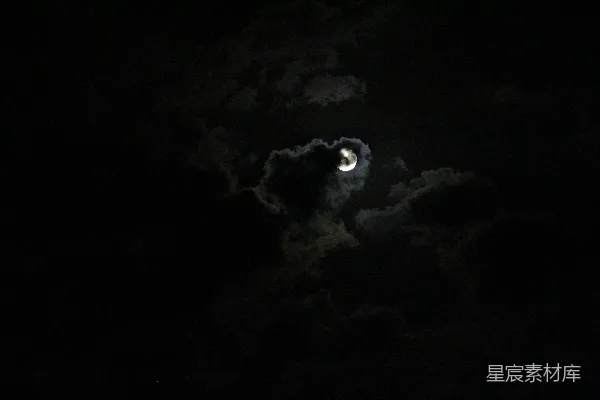 高清摄影 月夜云影