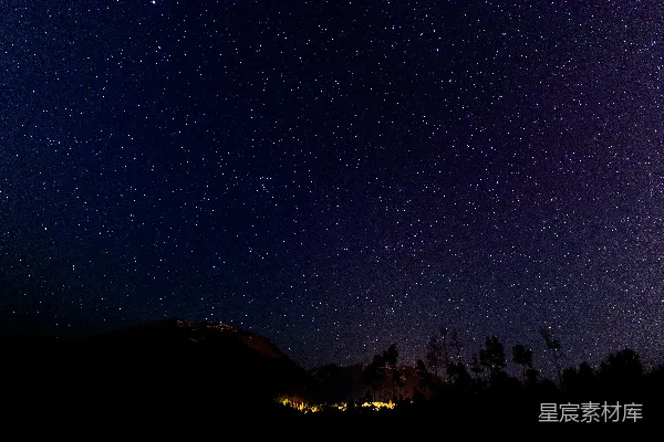 高清摄影 星空下的山峦