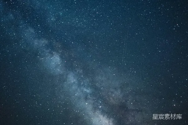 高清摄影 夜空下的银河