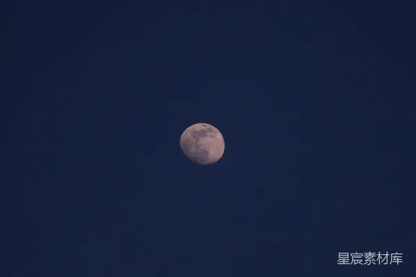高清摄影 夜空中的月亮