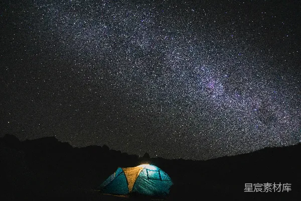 高清摄影 星空下的露营帐篷