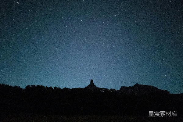 高清摄影 星夜下的山峰剪影