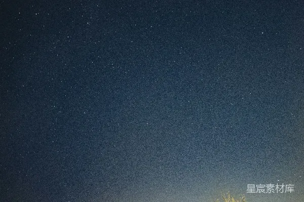 高清摄影 夜空下的宁静山丘