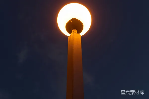 高清摄影 夜空中的一束光