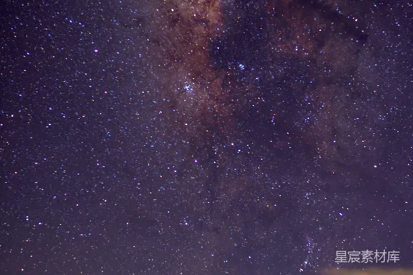 高清摄影 璀璨星空下的宁静夜晚