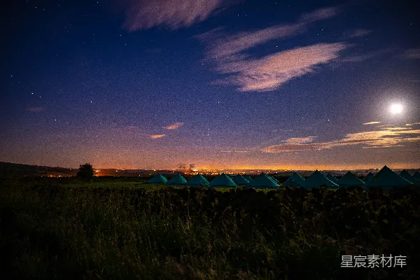 高清摄影 夜幕下的帐篷营地