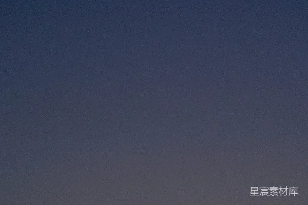 高清摄影 暮色中的新月