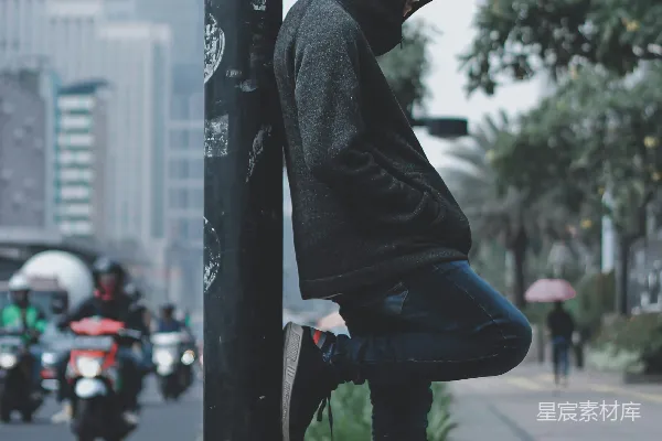 高清摄影 街头独行者