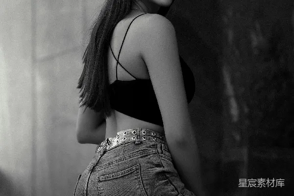 高清摄影 时尚黑白色调的女性肖像
