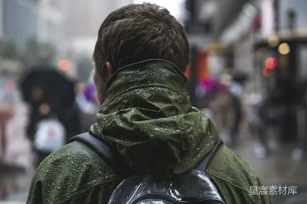 高清摄影 雨中背影