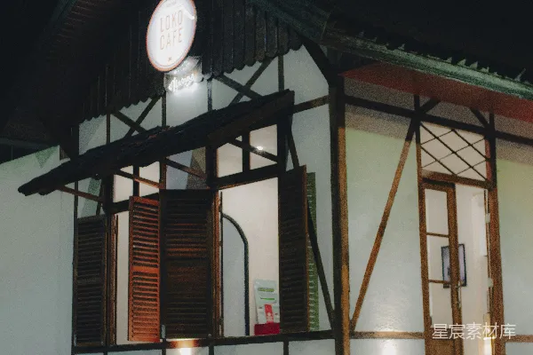 高清摄影 夜晚的LOKO CAFE