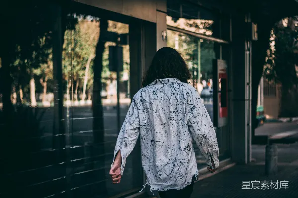 高清摄影 城市漫步的背影