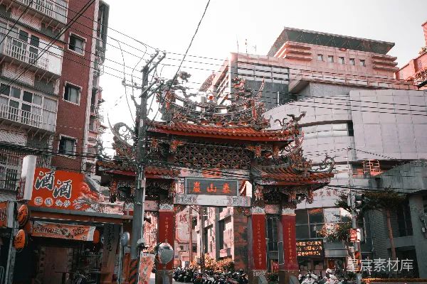 高清摄影 传统与现代交融的街景