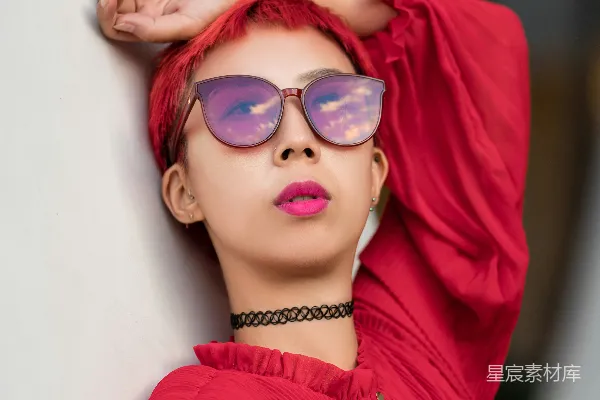 高清摄影 时尚红人：镜片中的天空