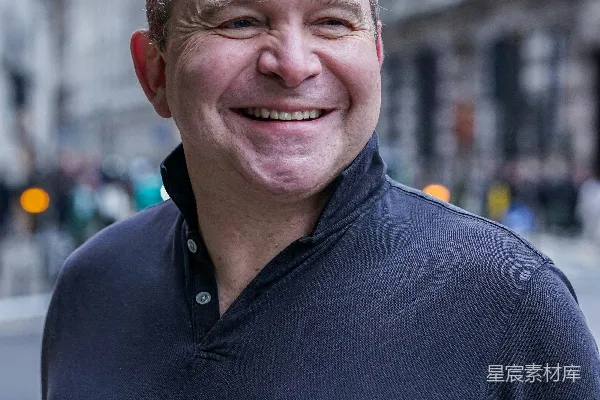 高清摄影 城市中的微笑