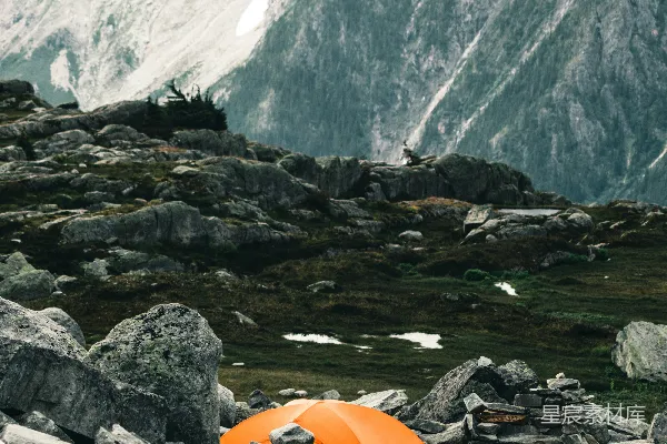 高清摄影 山间露营