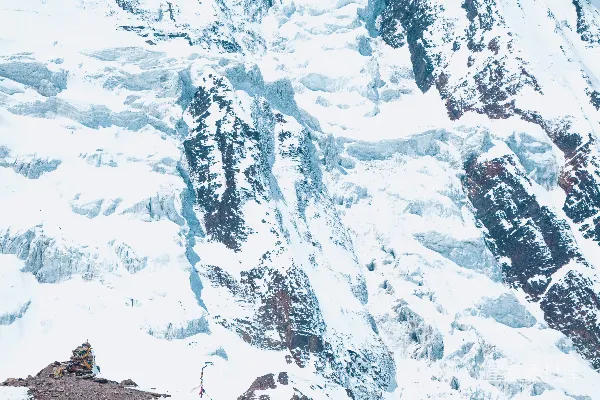 高清摄影 雪山下的自由之舞