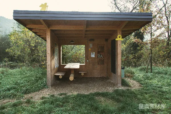 高清摄影 森林中的小屋休息站