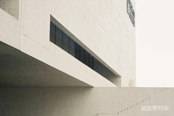 高清摄影 城市中的现代建筑与人影