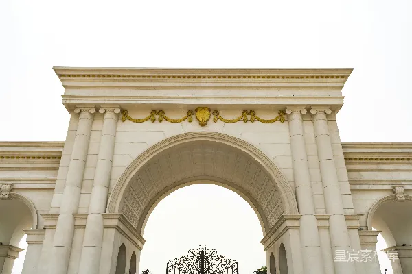 高清摄影 典雅拱门与金色装饰