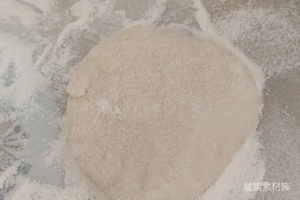 元素素材 面粉中的面团