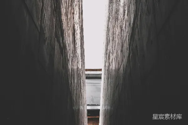 高清摄影 狭长的混凝土走廊