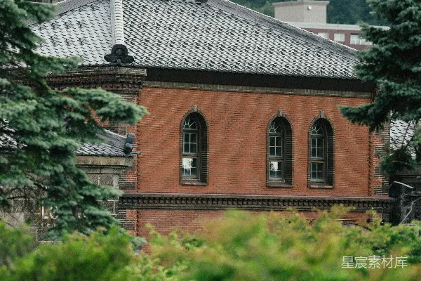 高清摄影 传统建筑与自然的和谐共存
