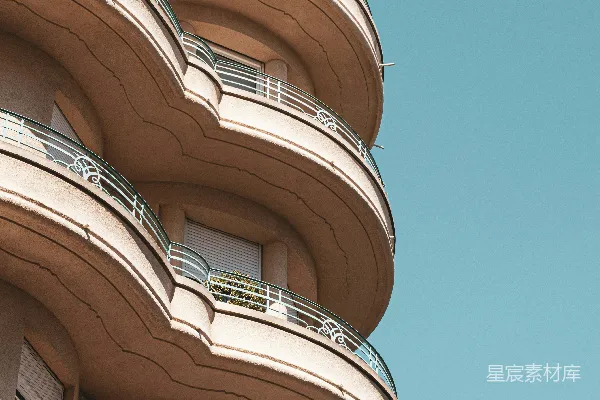 高清摄影 圆形建筑与蓝天