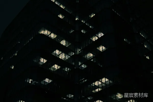 高清摄影 夜晚的玻璃幕墙大楼
