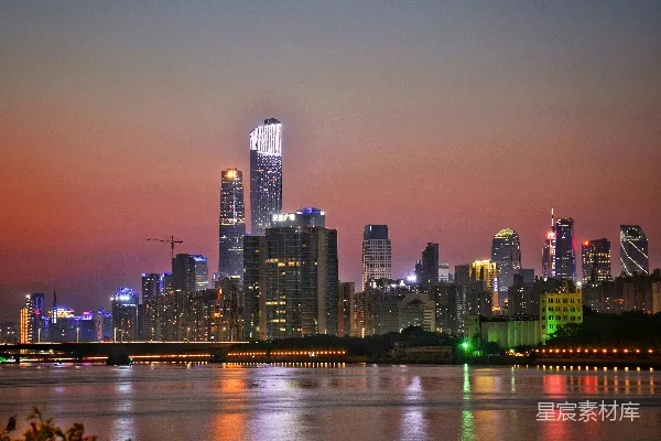 高清摄影 城市夜景：现代都市的辉煌