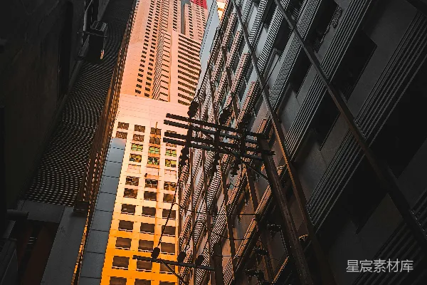 高清摄影 都市中的巷弄与摩天大楼