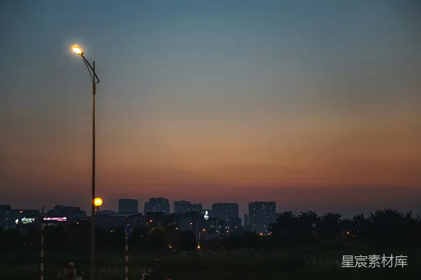 高清摄影 黄昏下的城市剪影