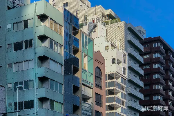 高清摄影 都市风景：阳光下的建筑群