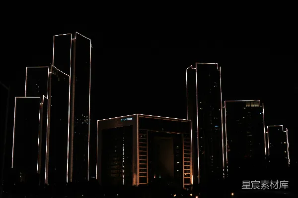 高清摄影 夜晚灯火辉煌的城市天际线